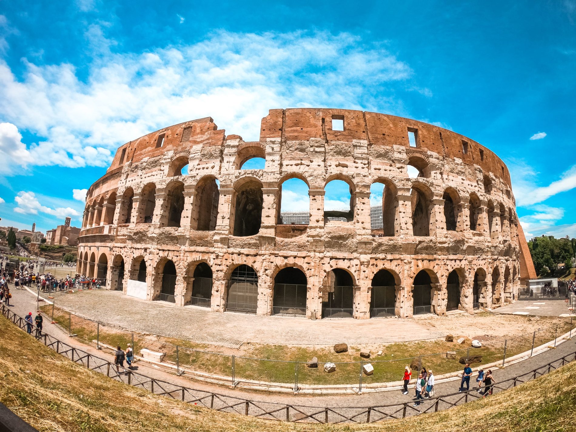 colisee-rome-1900x1425-1